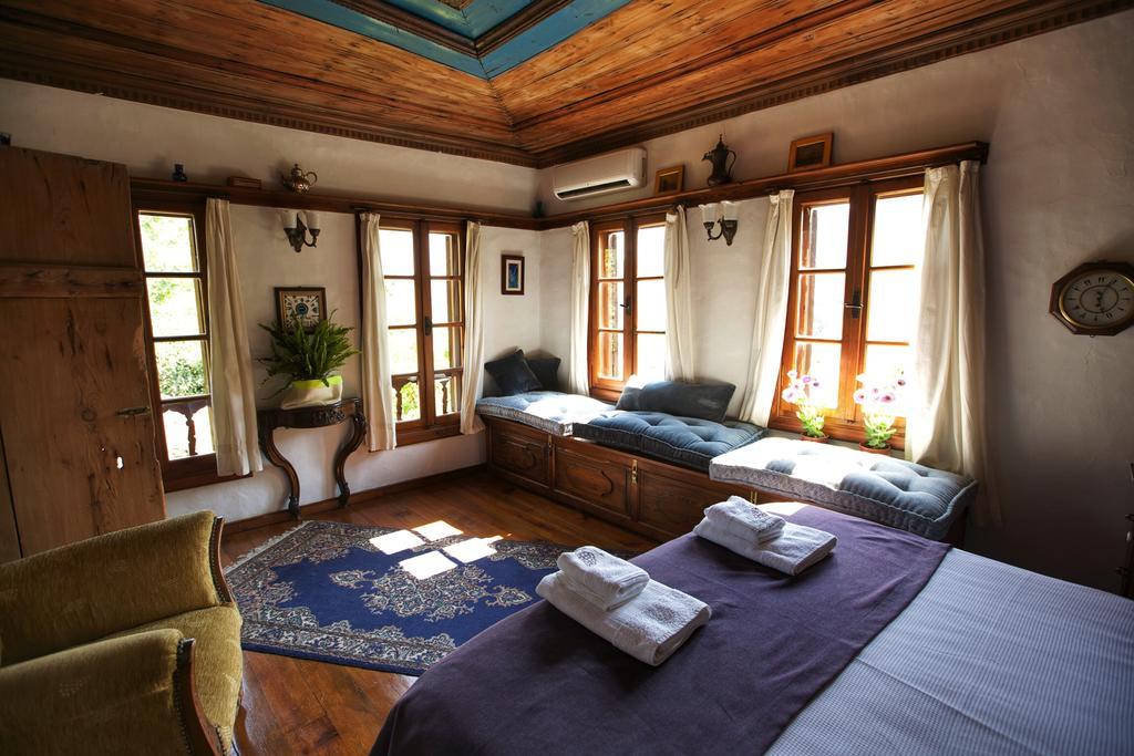 Terrace Houses Sirince Selçuk Bilik gambar